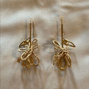 Elegant Gold Floral Dangle Earrings